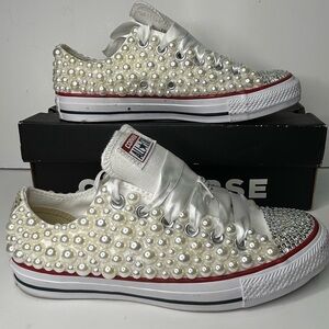 NIB Sz 7.5 Women’s/ Men’s Sz 5.5 Converse Chuck Taylor White Wedding Gem/Pearl